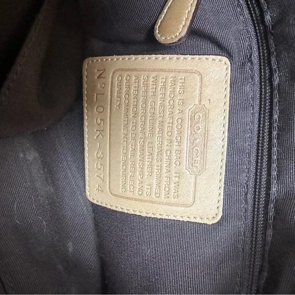 Coach Signature Canvas and Leather Soho 3574 shoulder purse - Picture 7 of 15